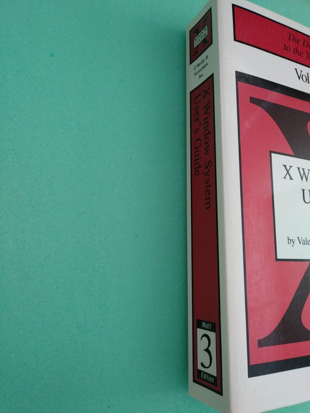 X Windows System's User's Guide Vol 3 - Picture 2 of 3
